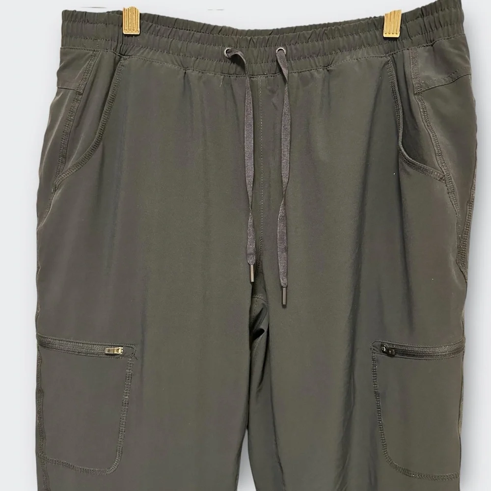 Eddie Bauer StormRepel Fleece Lined Jogger Pants 12 Navy Cargo Gorpcore Outdoor - Picture 10 of 15
